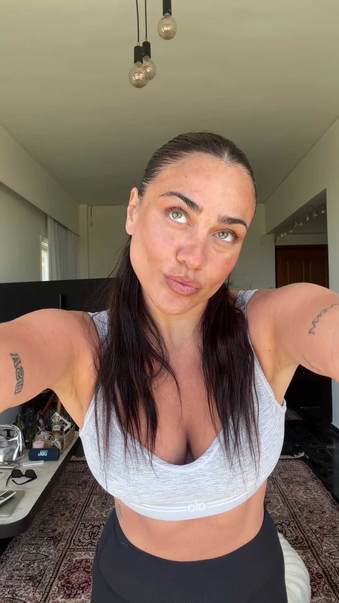 @Konnie Metaxa