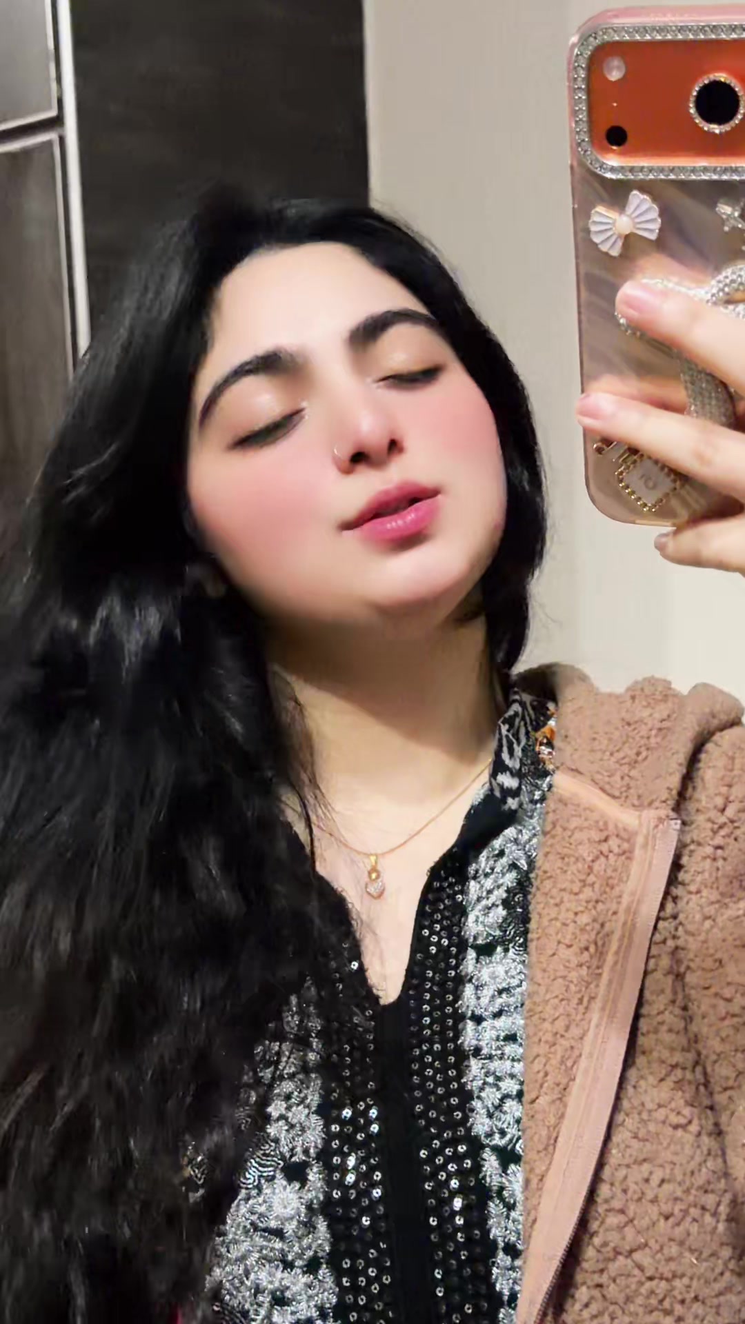 @Uswah Noor 👑🦋