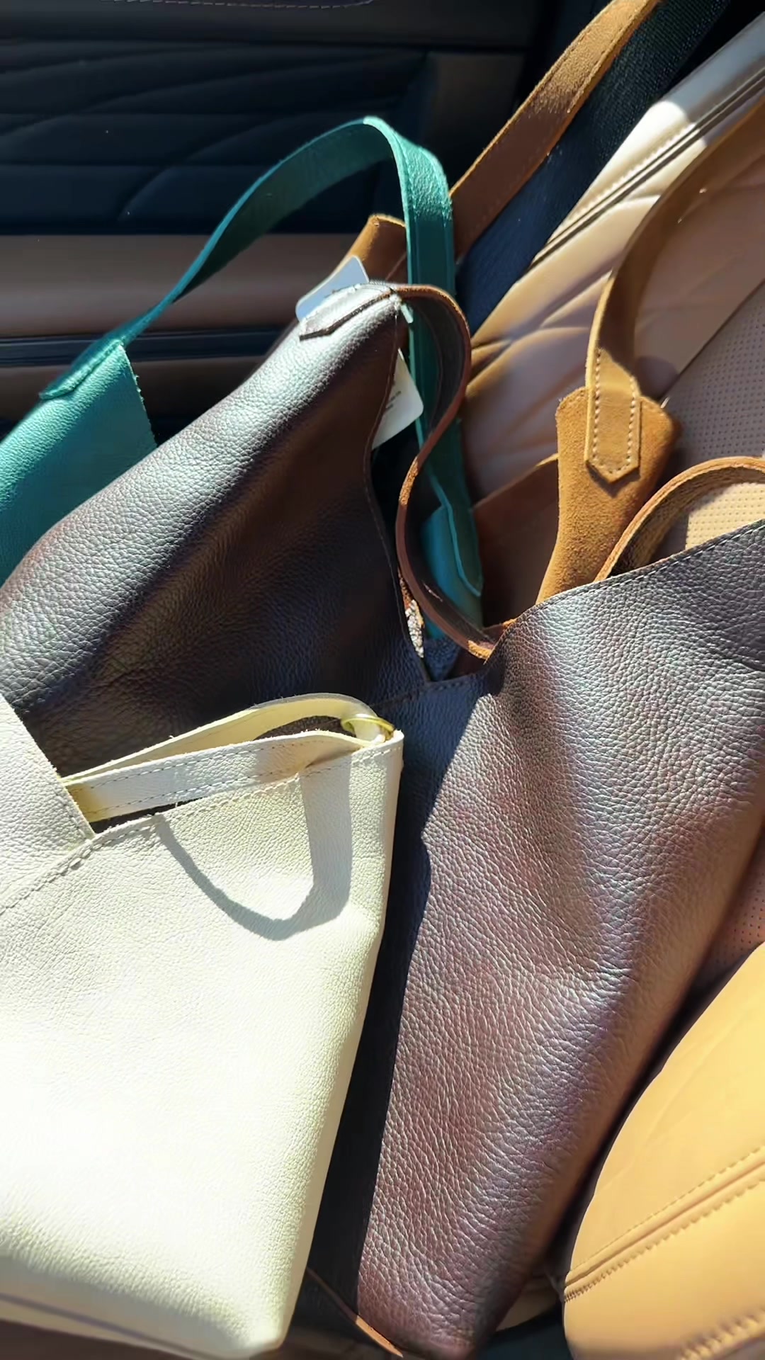 @Amanda Gray | Handbags & Style