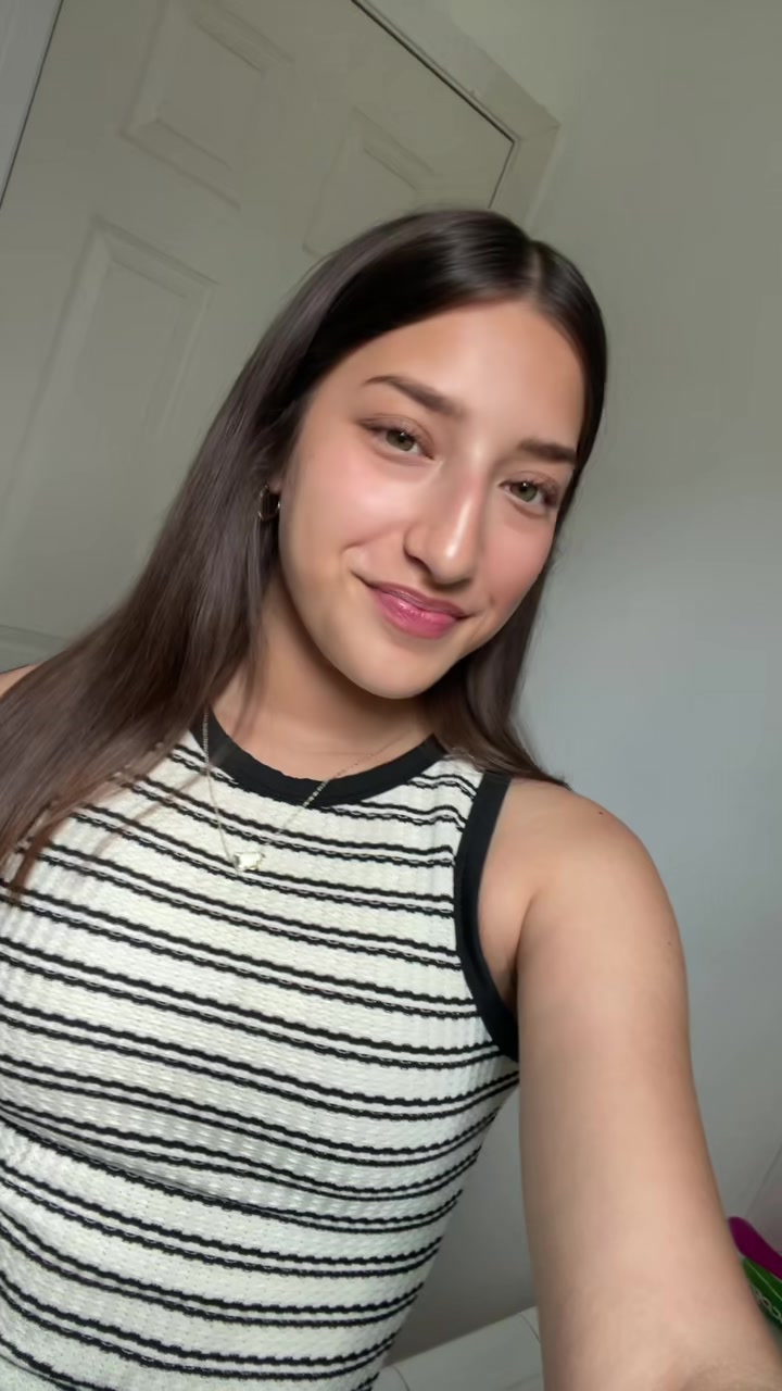 @Nayely