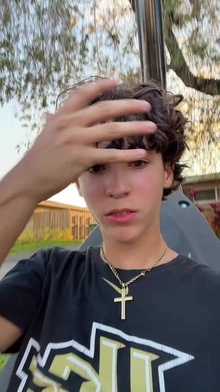 @Tavokz7