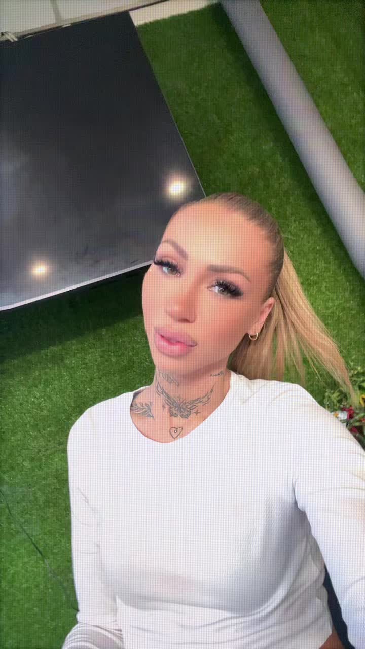 @BADBARBIE🩷