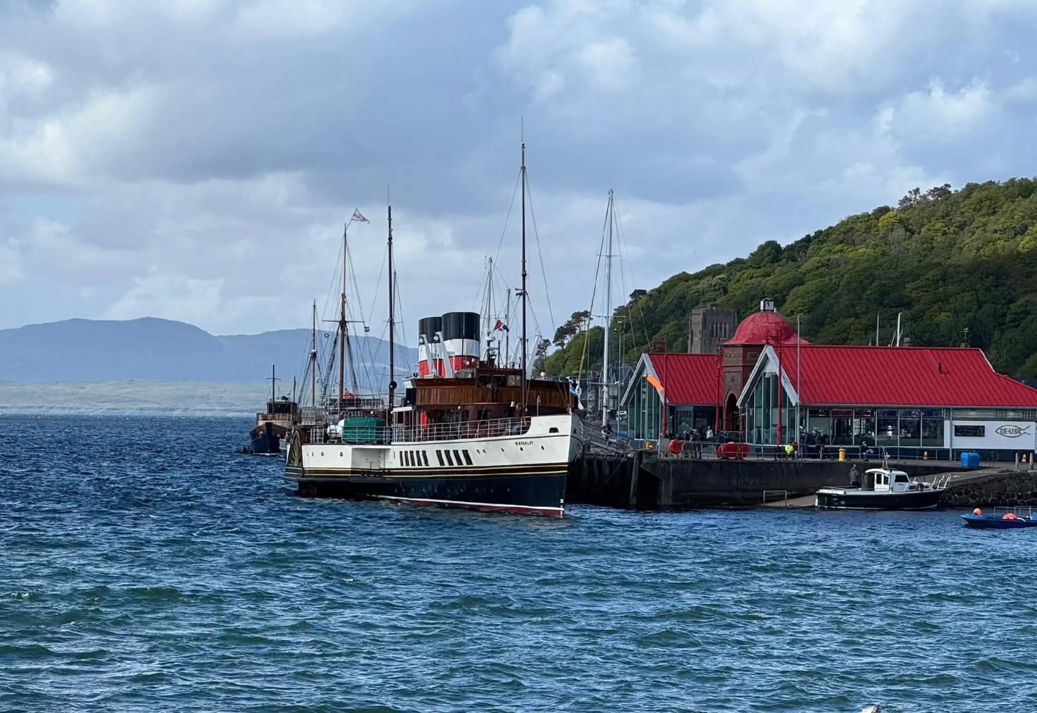@Paddle Steamer Waverley
