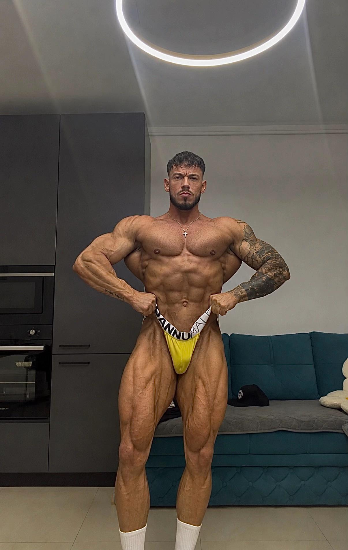 @Georgearvat_