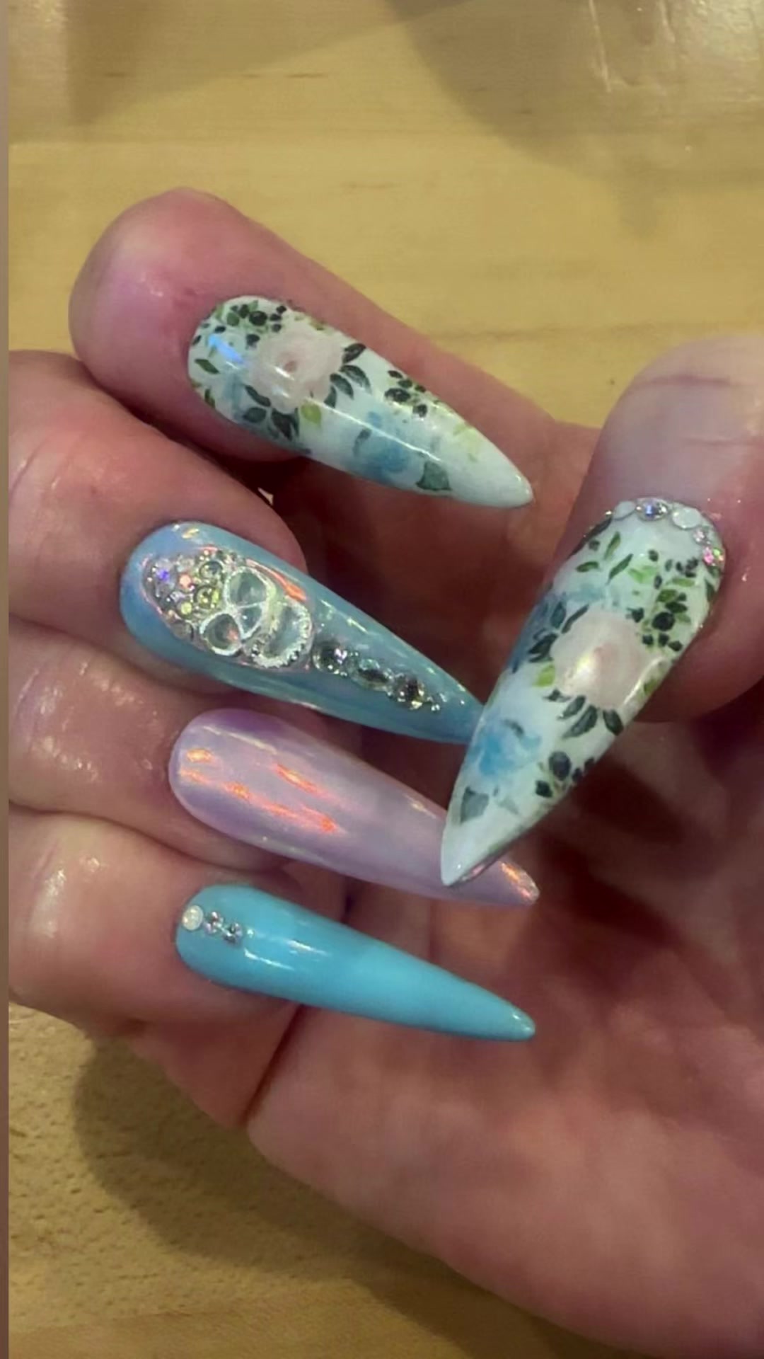 @GingerleighNails
