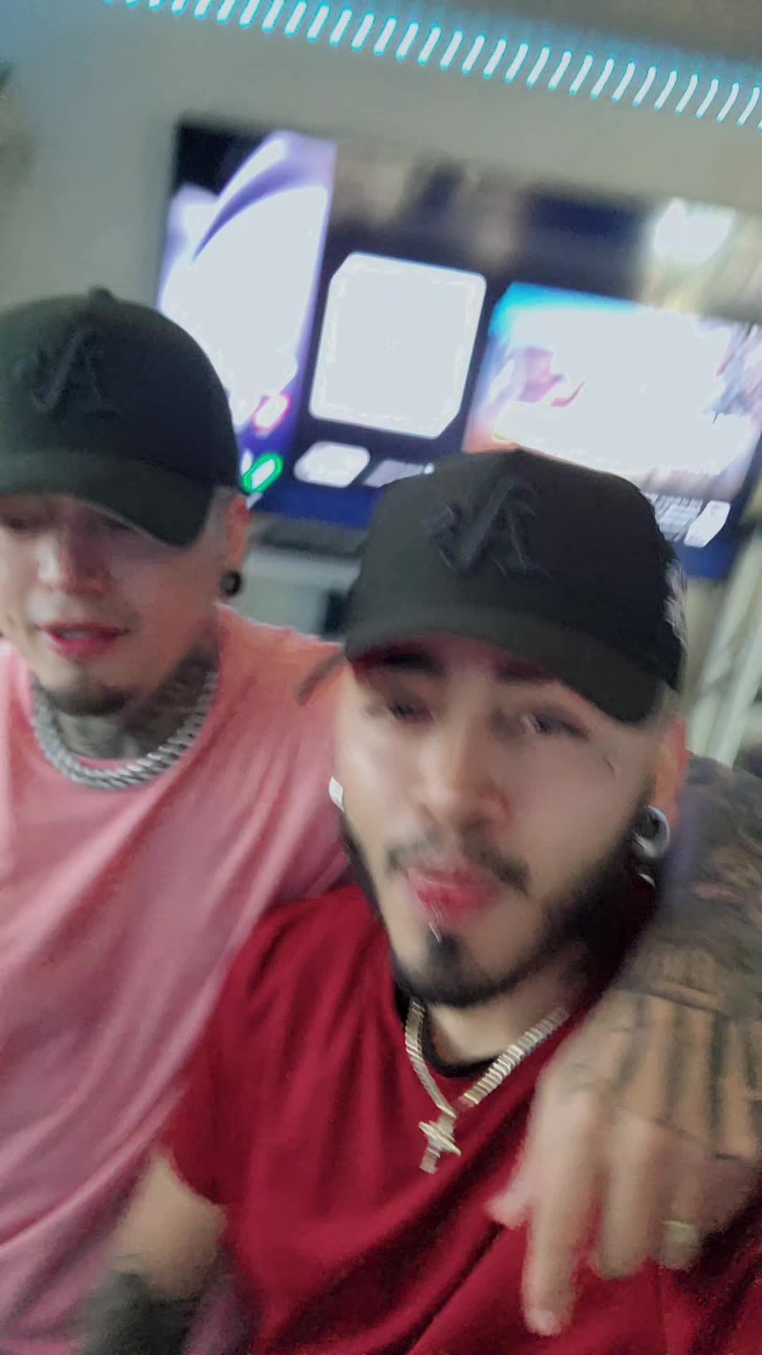 @🖤🤍Carlithos🤍🖤
