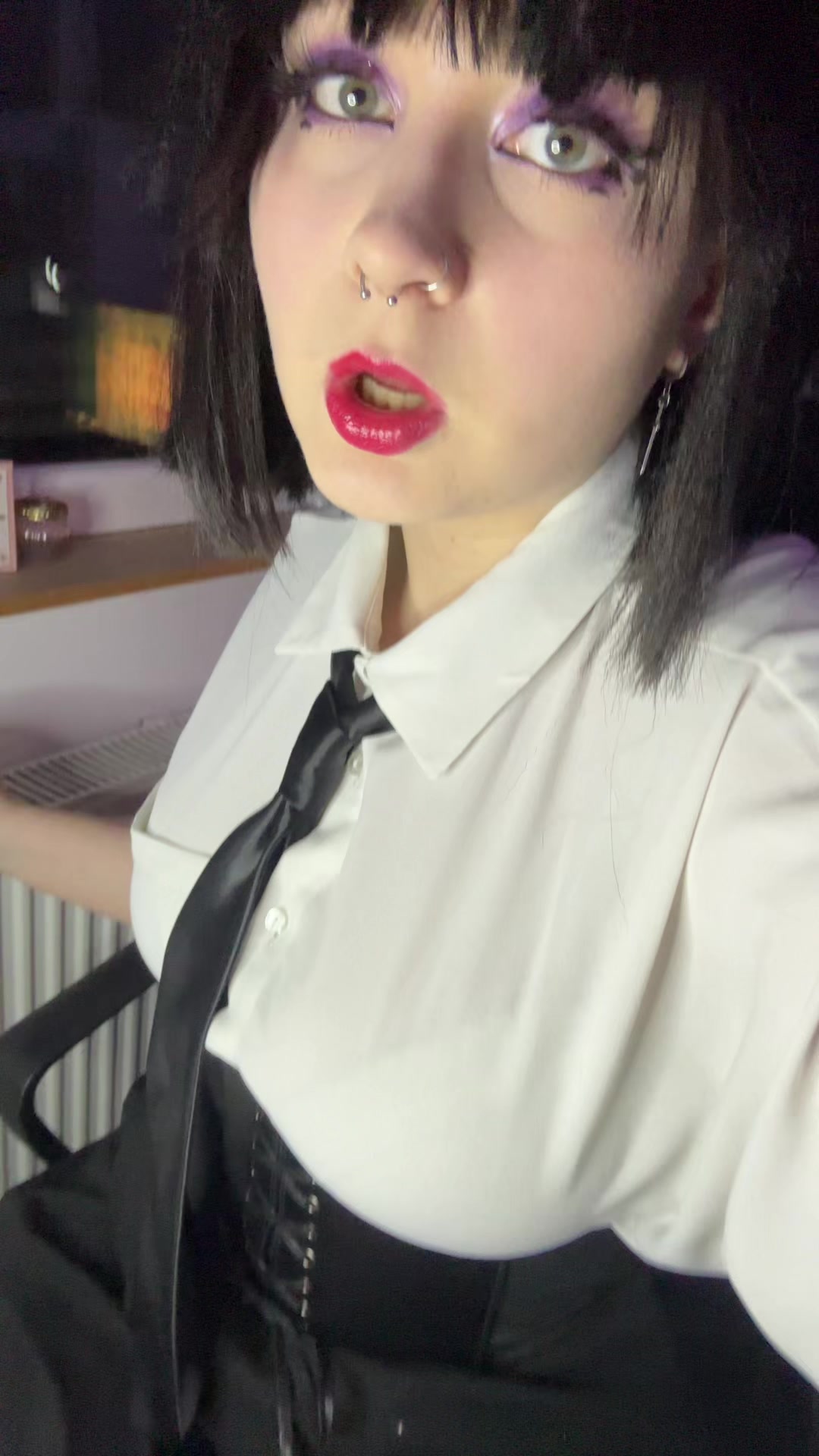 @Carmen<𝟥