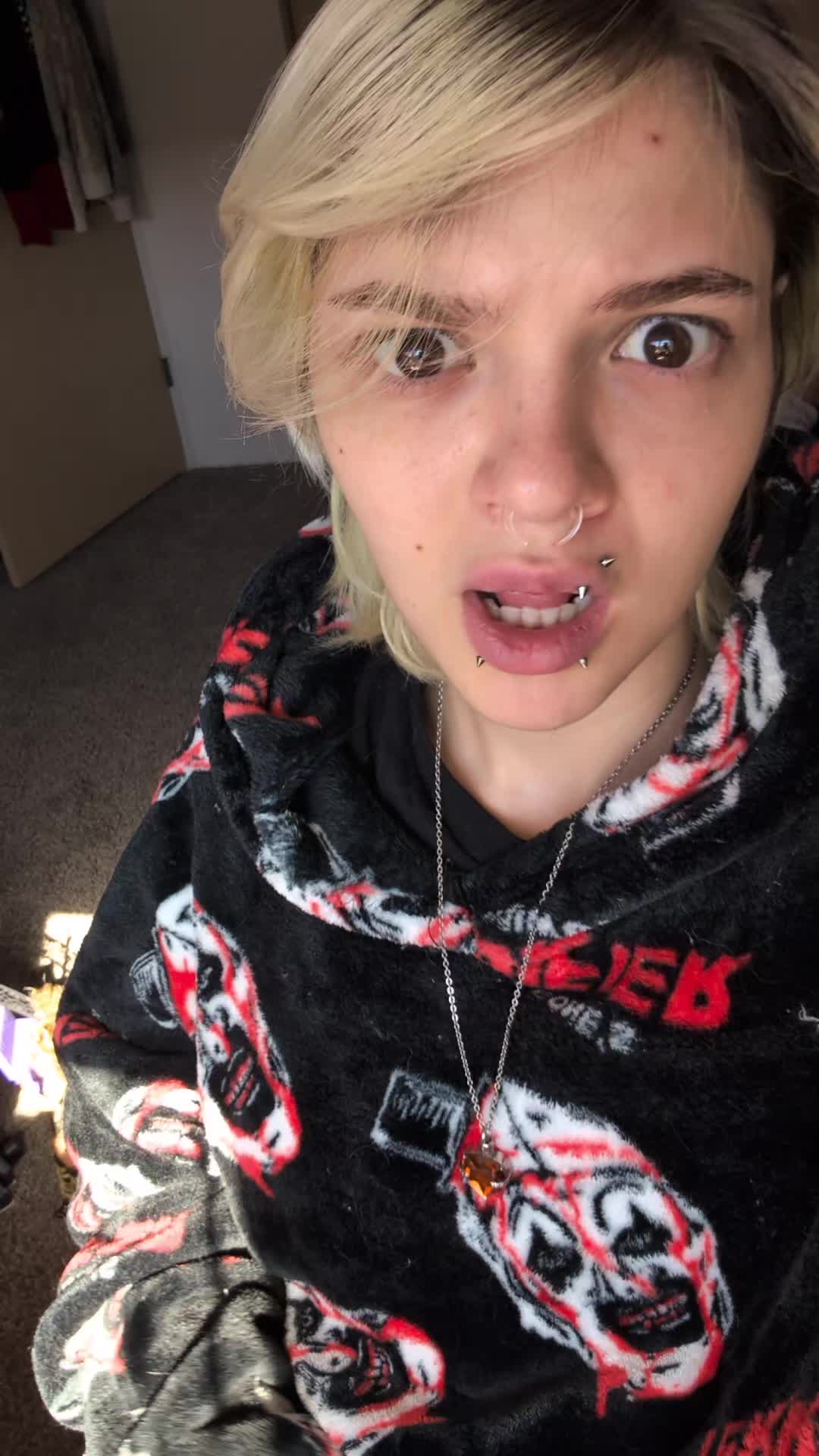 @𝕲𝖍𝖔𝖚𝖑𝖘𝖔𝖓