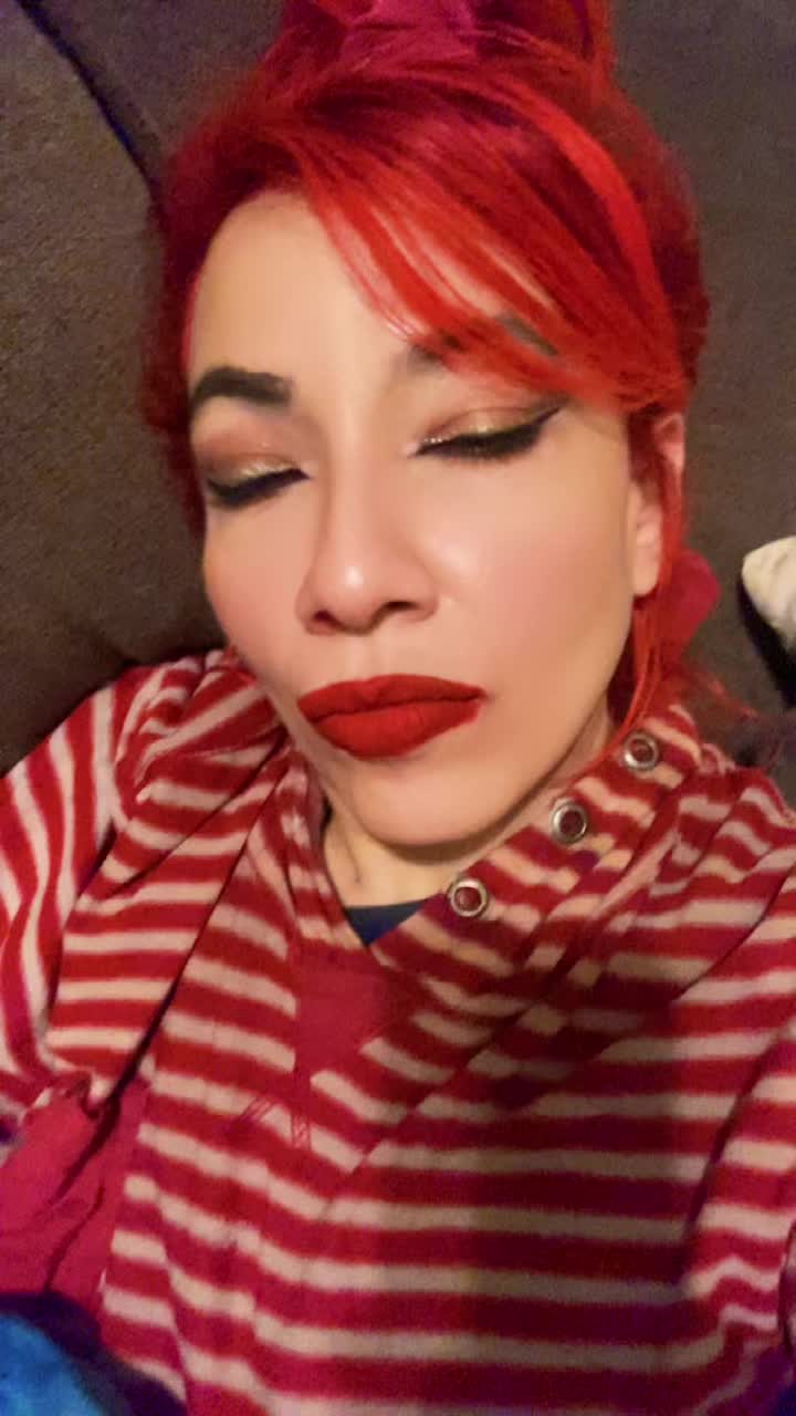 @Makeup from red