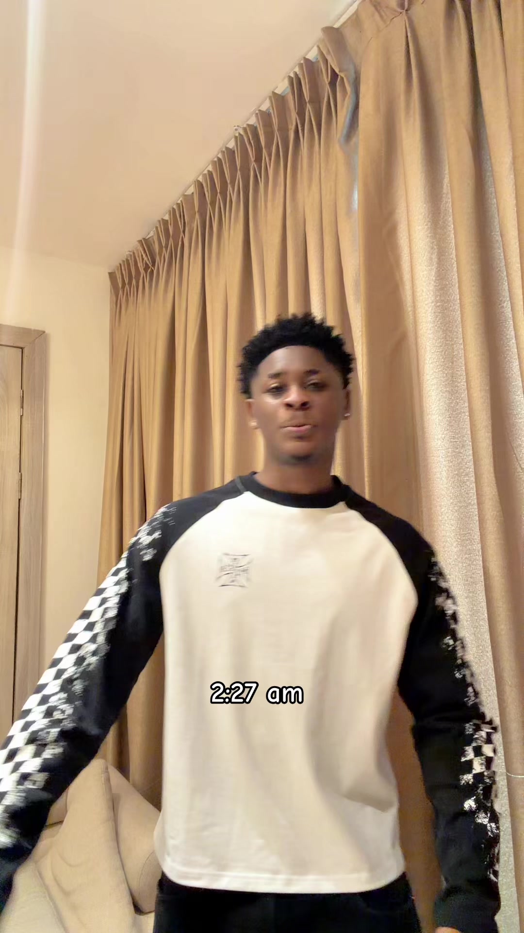 @ᴀᴅᴇʏᴇᴍɪ 🤴🏾💚