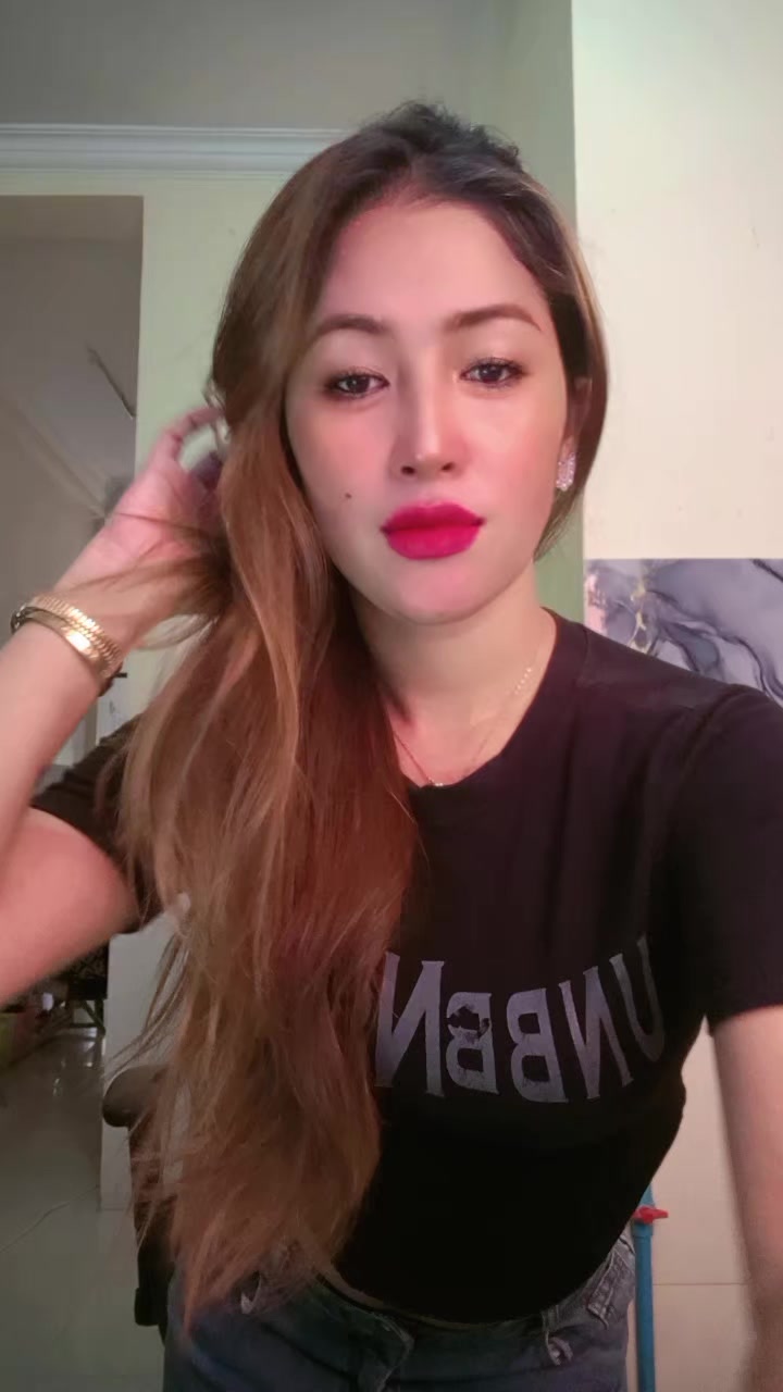 @🫶❤️ Oun Nana 🎀♓🇰🇭🇬🇧
