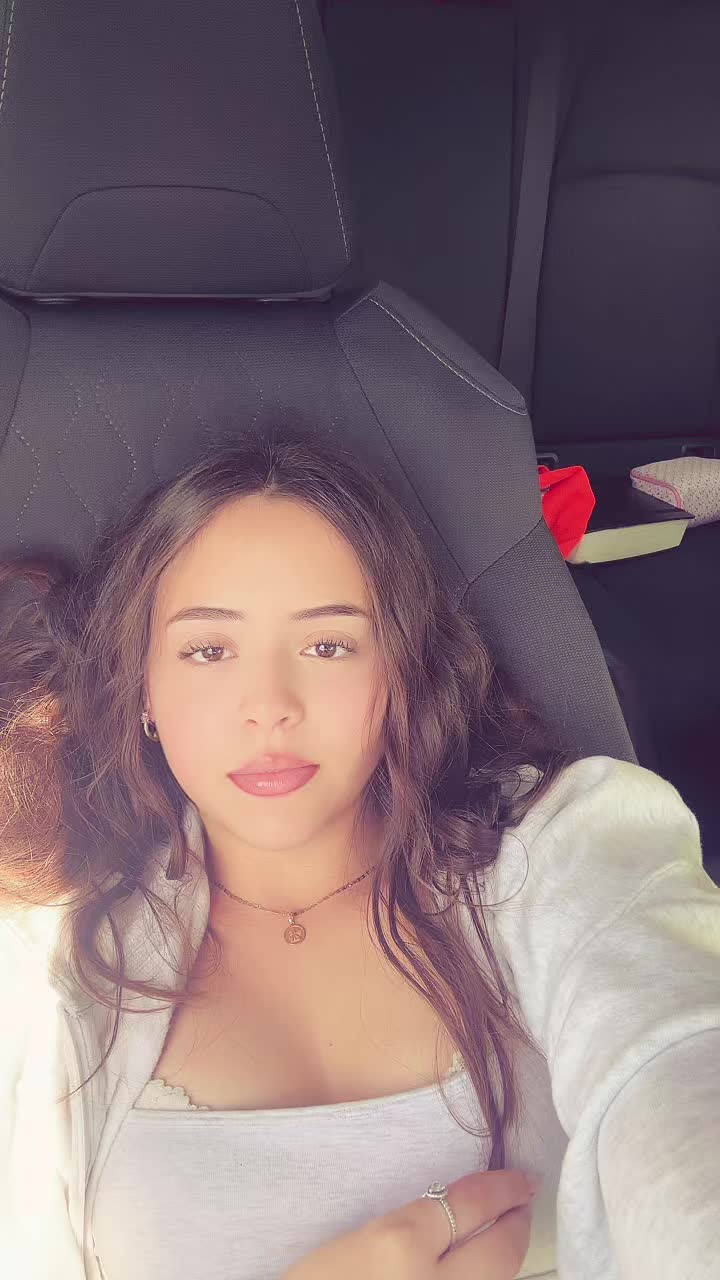 @Samantha🦋