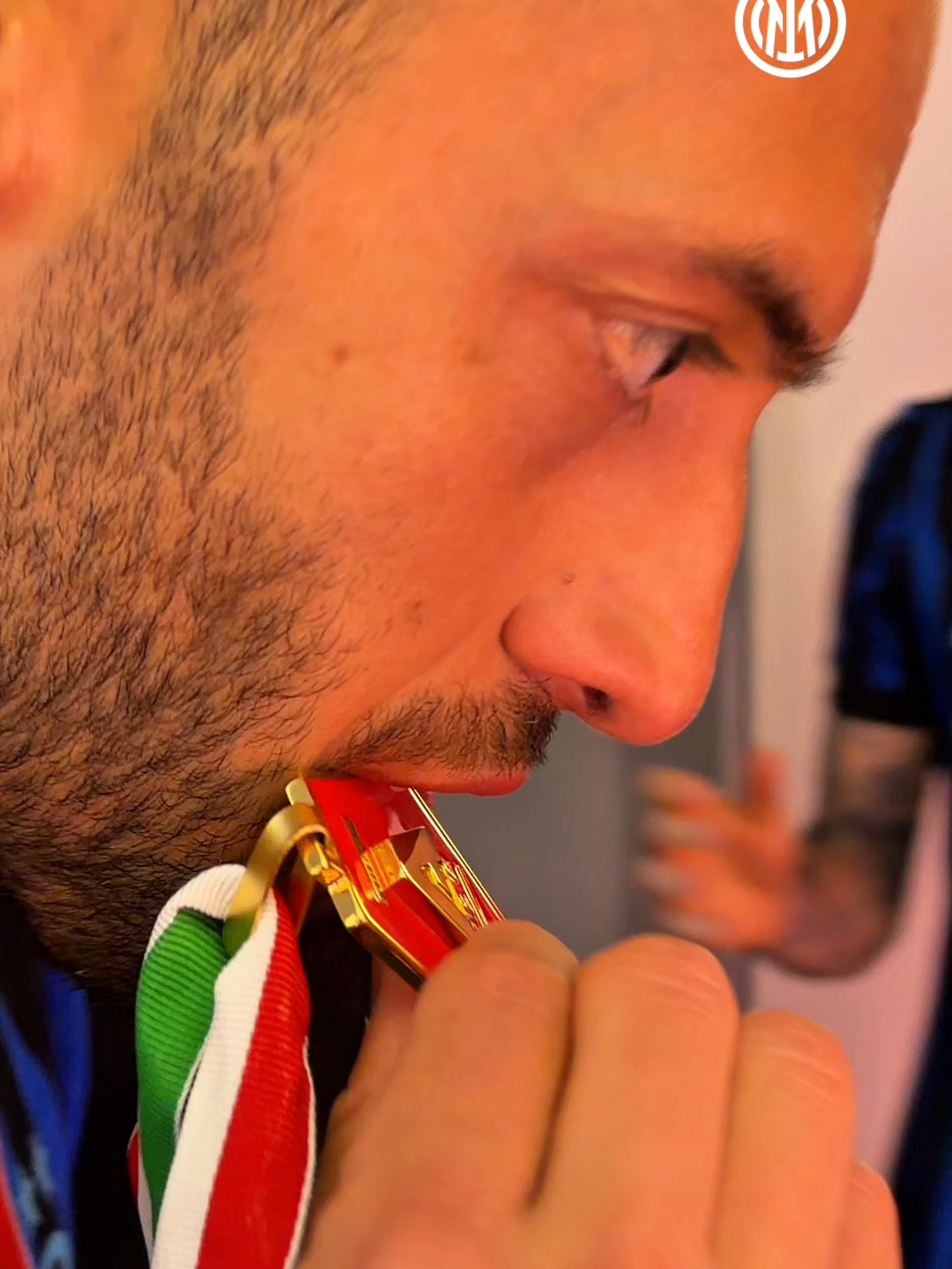 @Inter