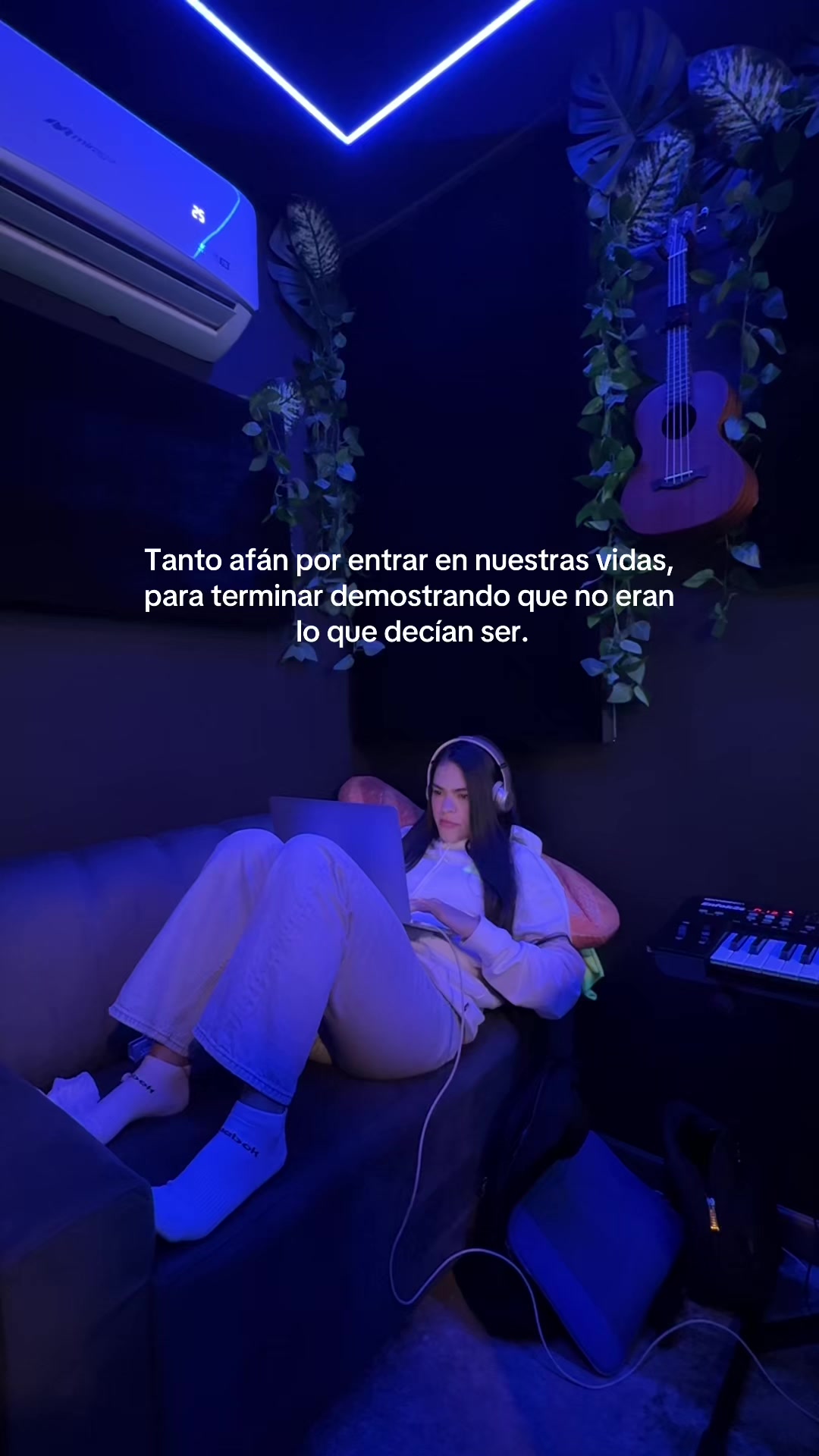 @SOF&Iacute;A CONSTA&Iacute;N