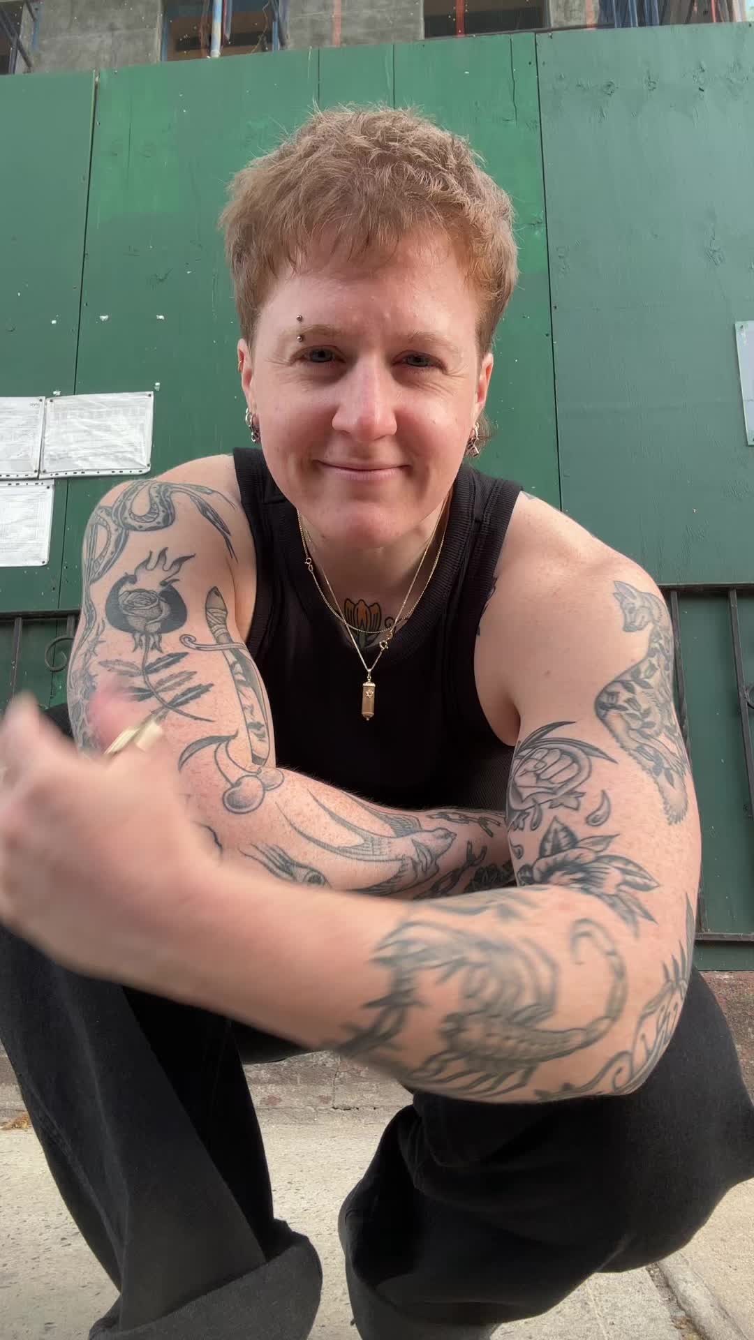 @lesbianlifts