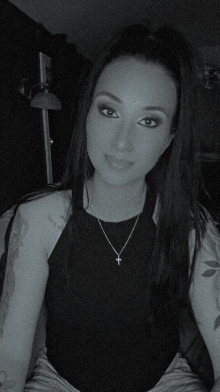 @🖤💜💛🌻Queen Megan🌻💛💜🖤