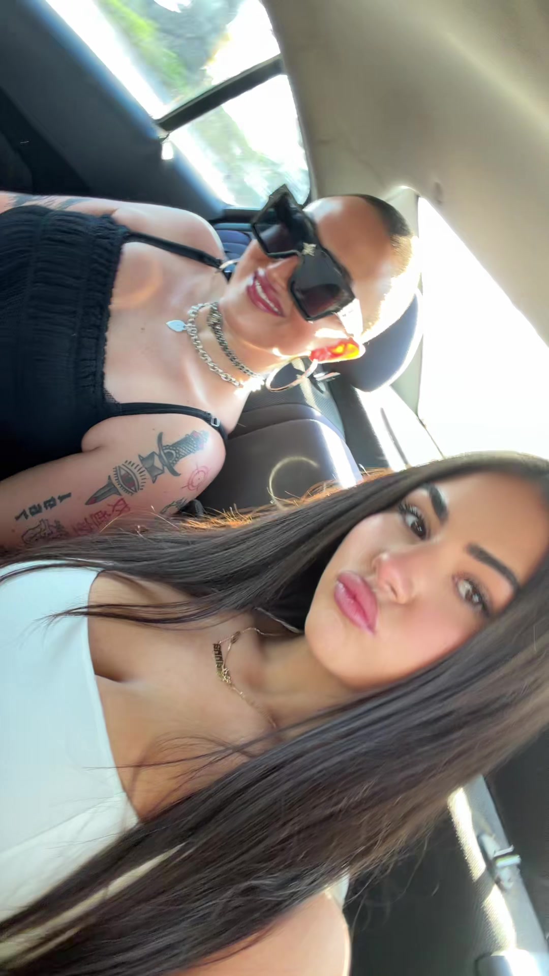 @Gi