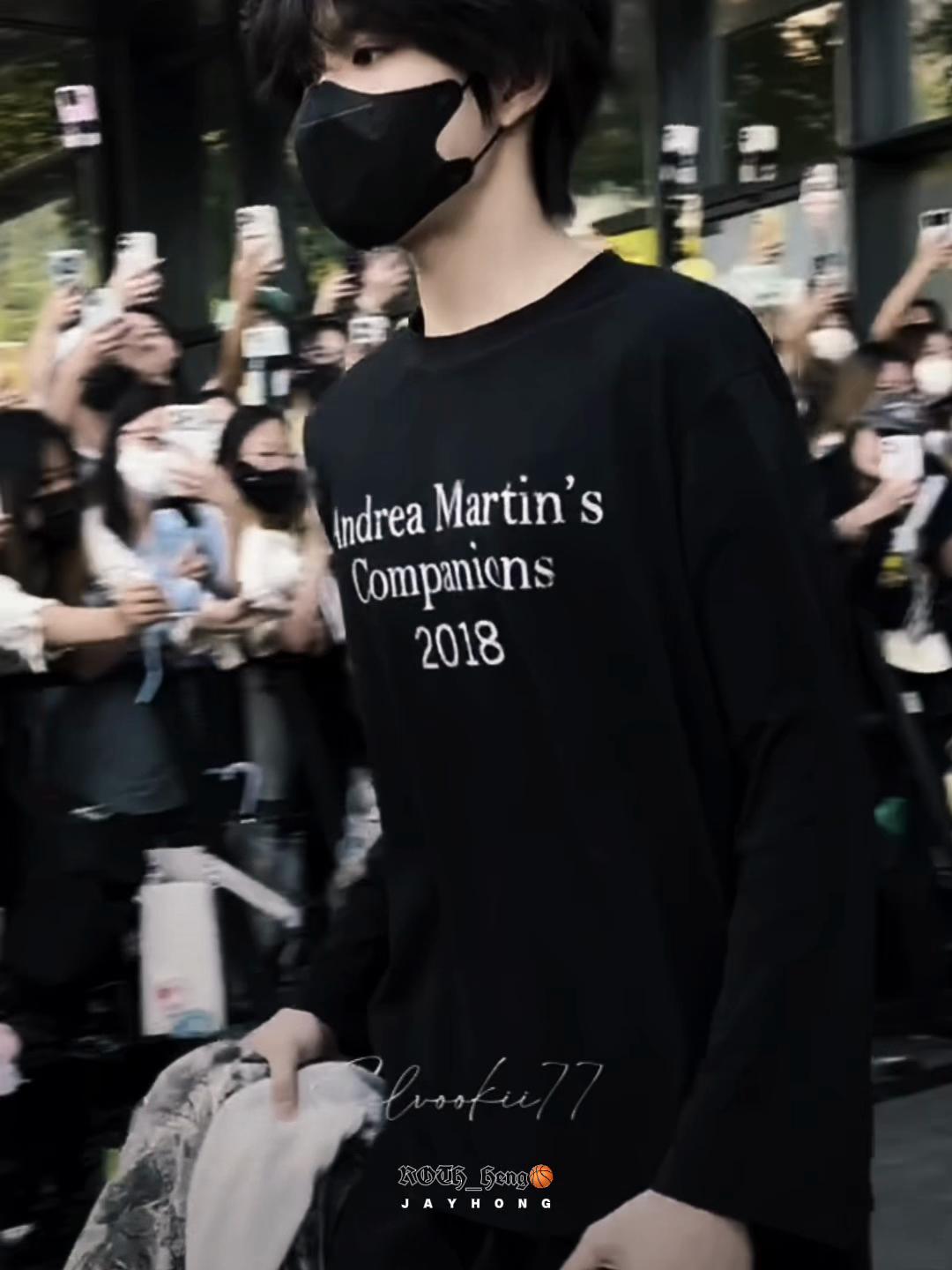 @𝐂𝐡𝐞𝐧𝐘𝐢𝐡𝐞𝐧𝐠_陈奕恒ᥫ᭡