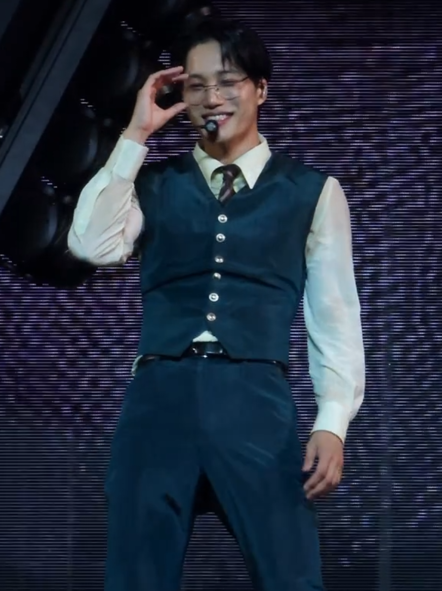 @acervo kim jongin