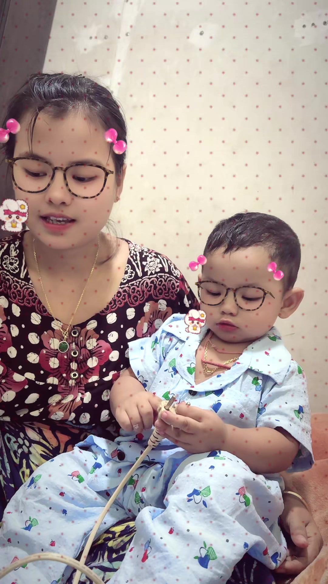 @👦🏻ဘွန်းဘွန်း👦🏻မာမီ🤱🏻