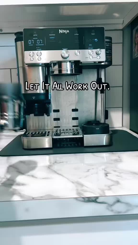 @It&rsquo;sUhhhhhlexxiss