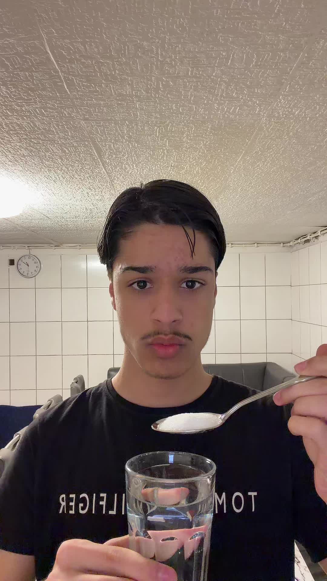 @Hewadbroo