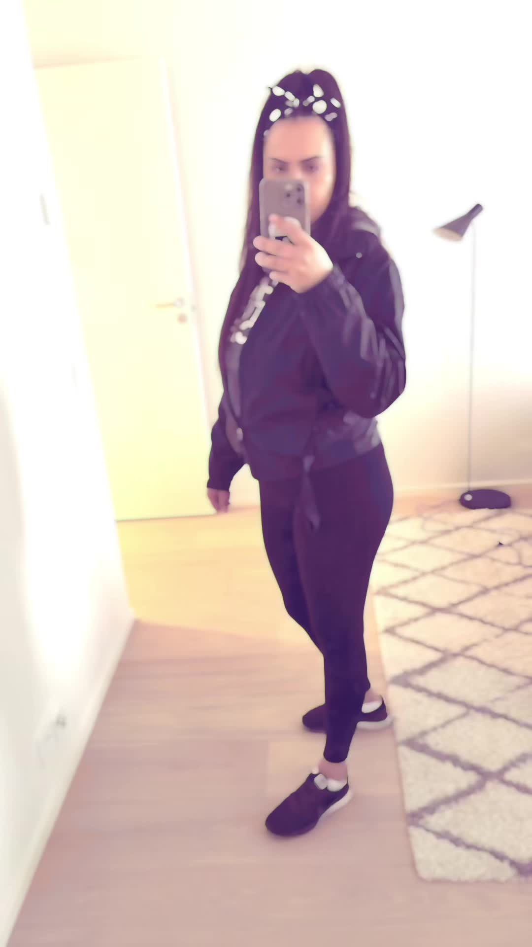 @Alexandra Adriana