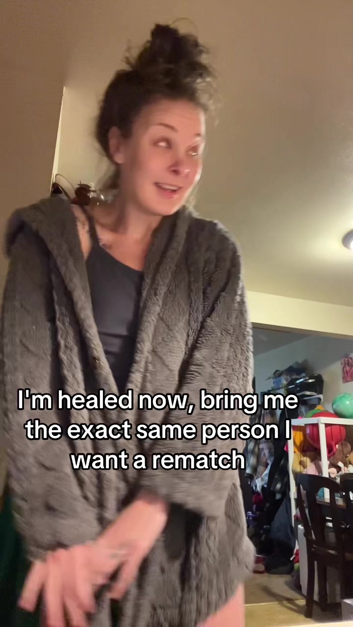 @CrystalBlue93