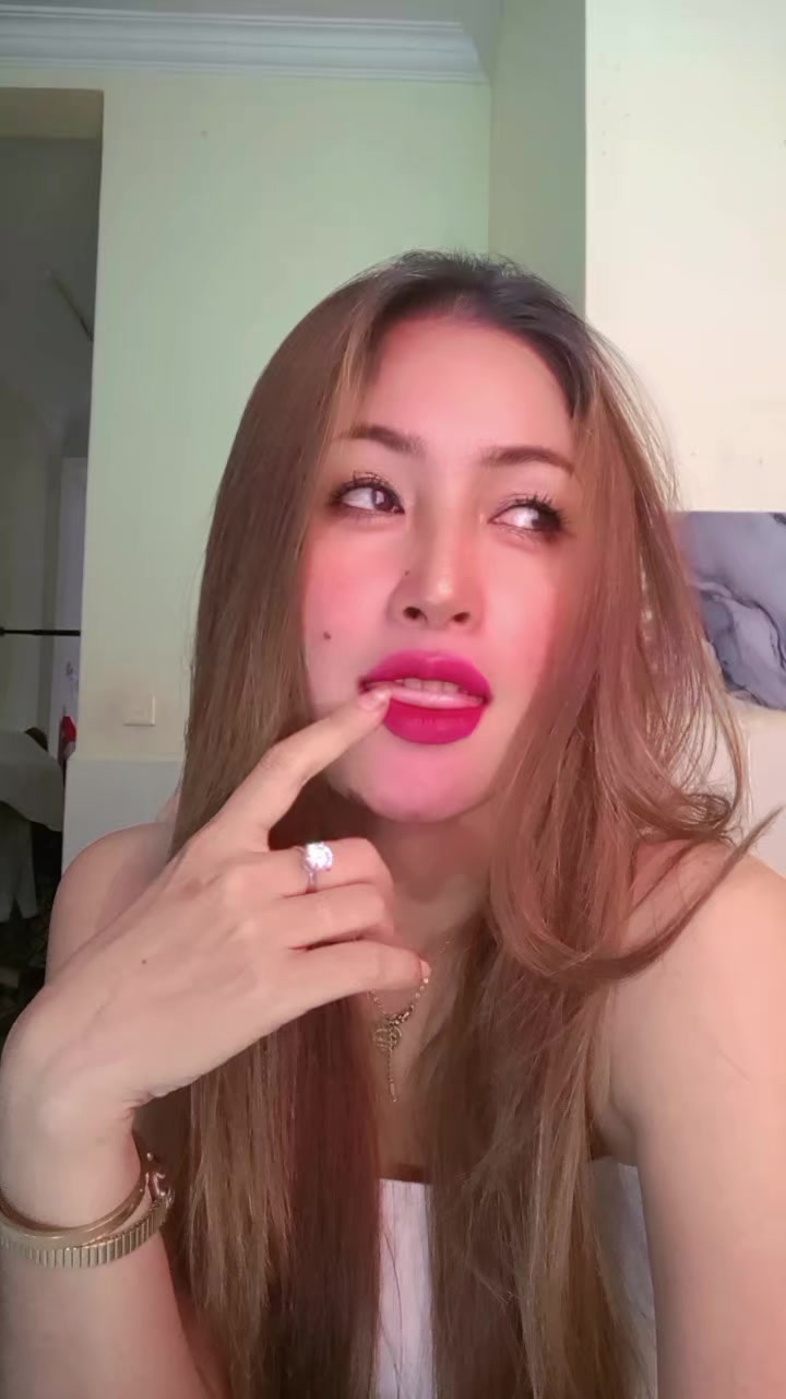 @🫶❤️ Oun Nana 🎀♓🇰🇭🇬🇧