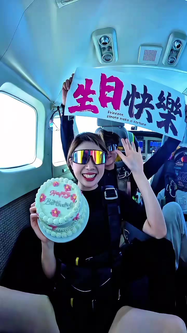 @onlyfanskydiving