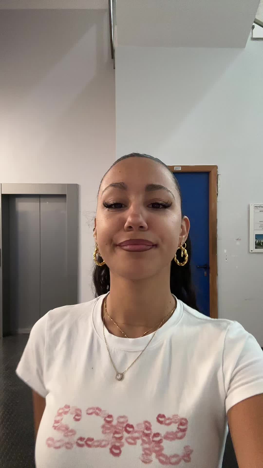 @zamyra🇨🇺