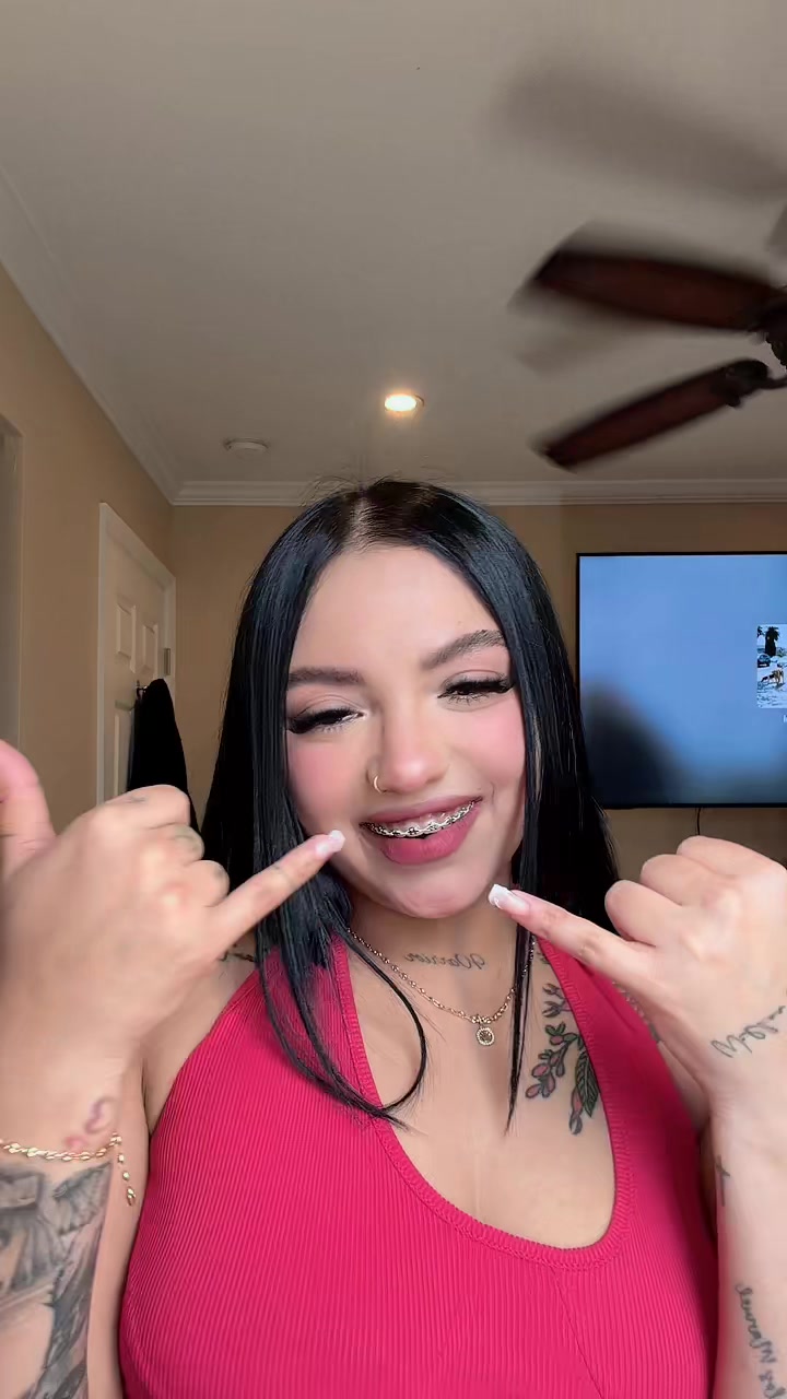 @KarelysKnosville👸🏻
