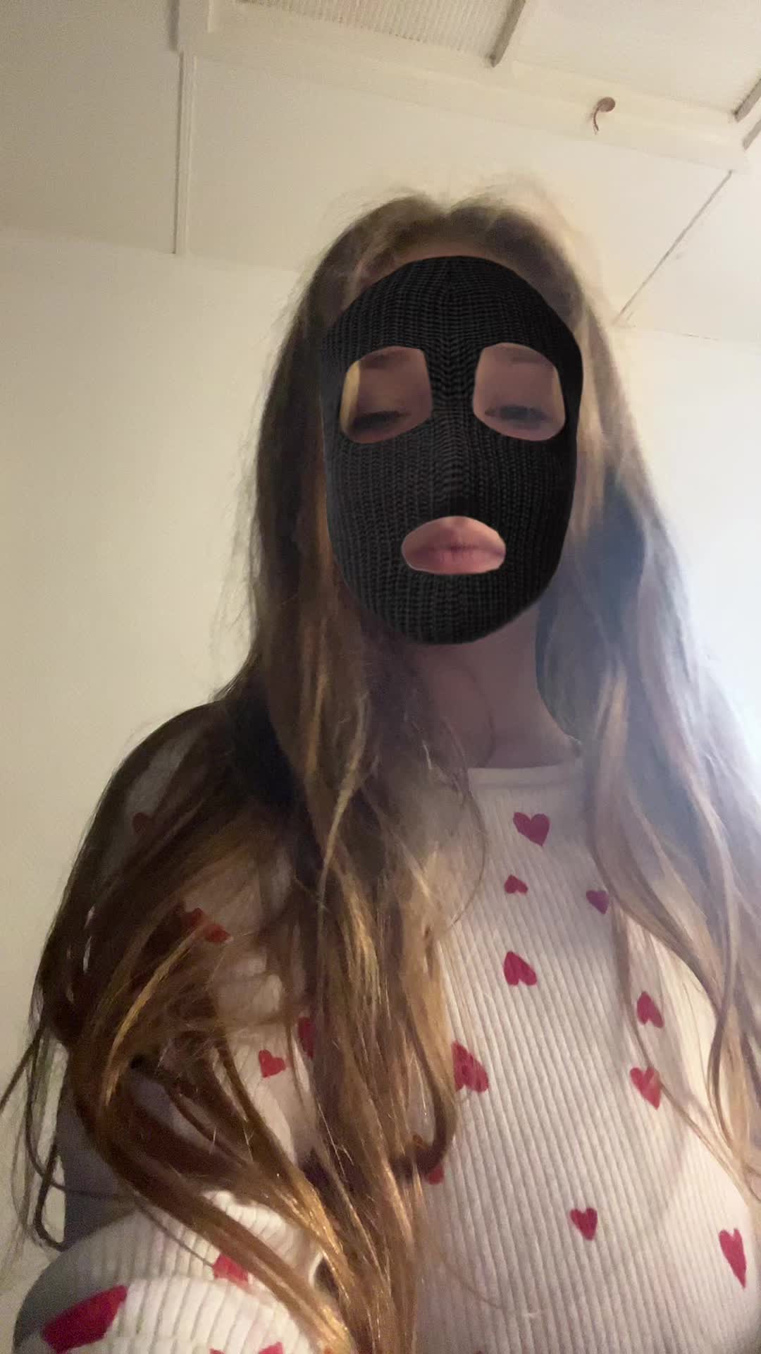 @user15119554434