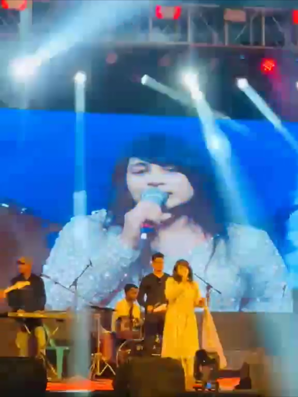 @Teresa Akand 🇧🇩🎵