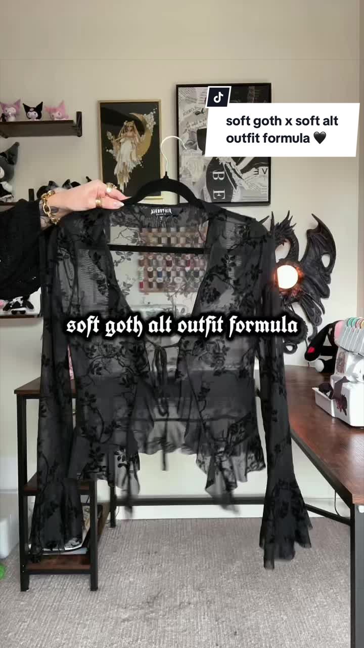 @Lynn 𓆩🖤𓆪