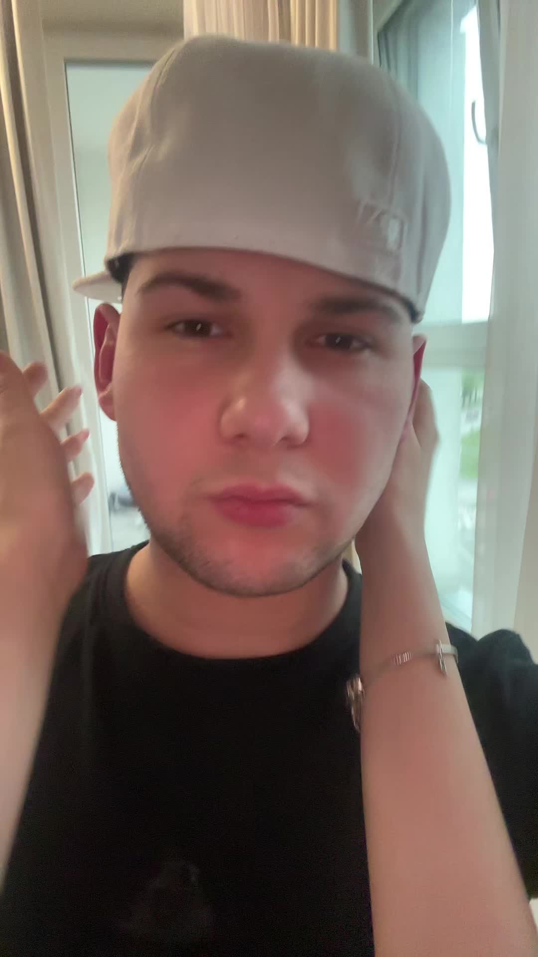 @Dominik