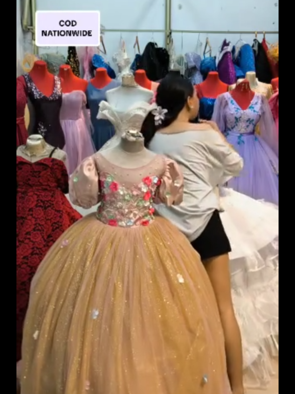 @Gown Ph