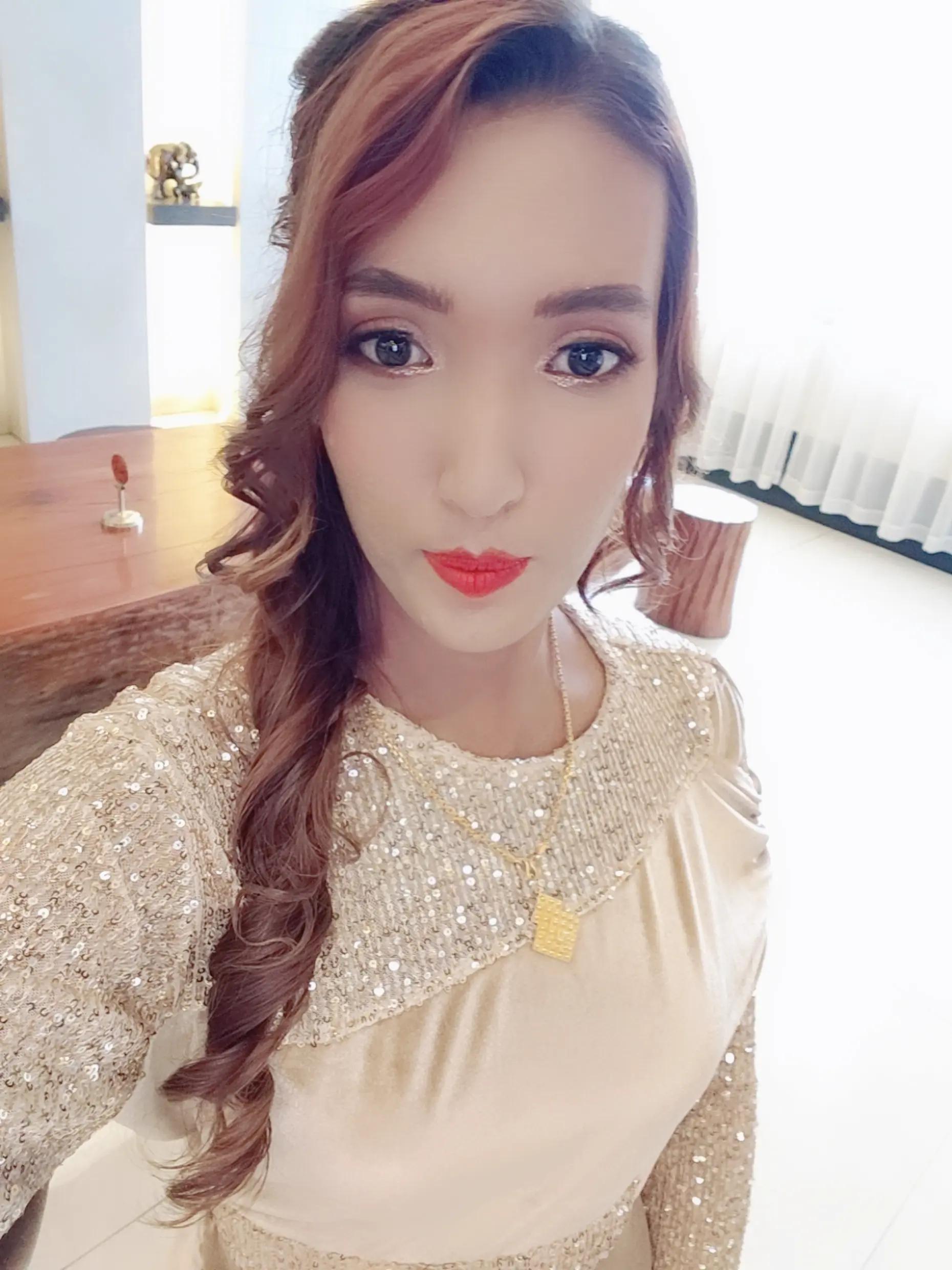 @လေပြေ  🦋💫💫