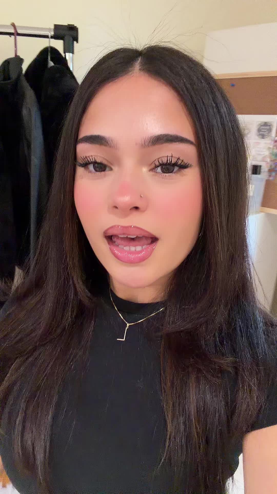@moreoflizzi