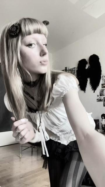 @Eigentlich Lena
