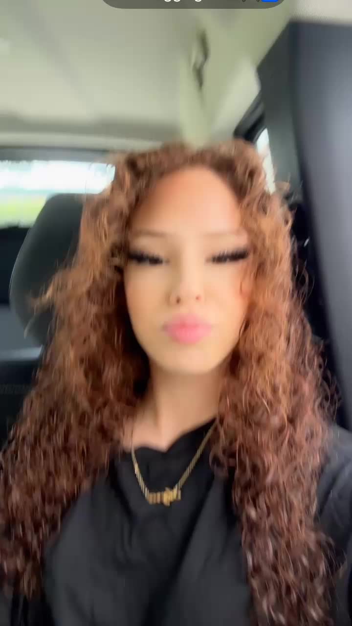 @𝐚𝐳𝐫𝐚