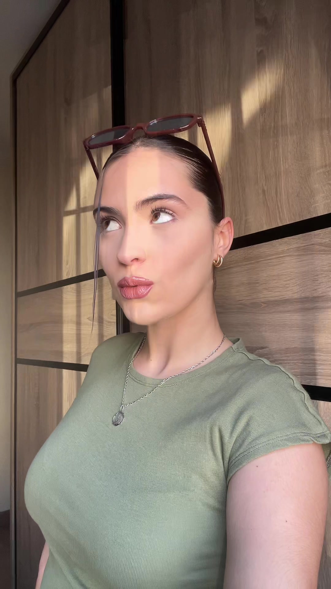 @E
