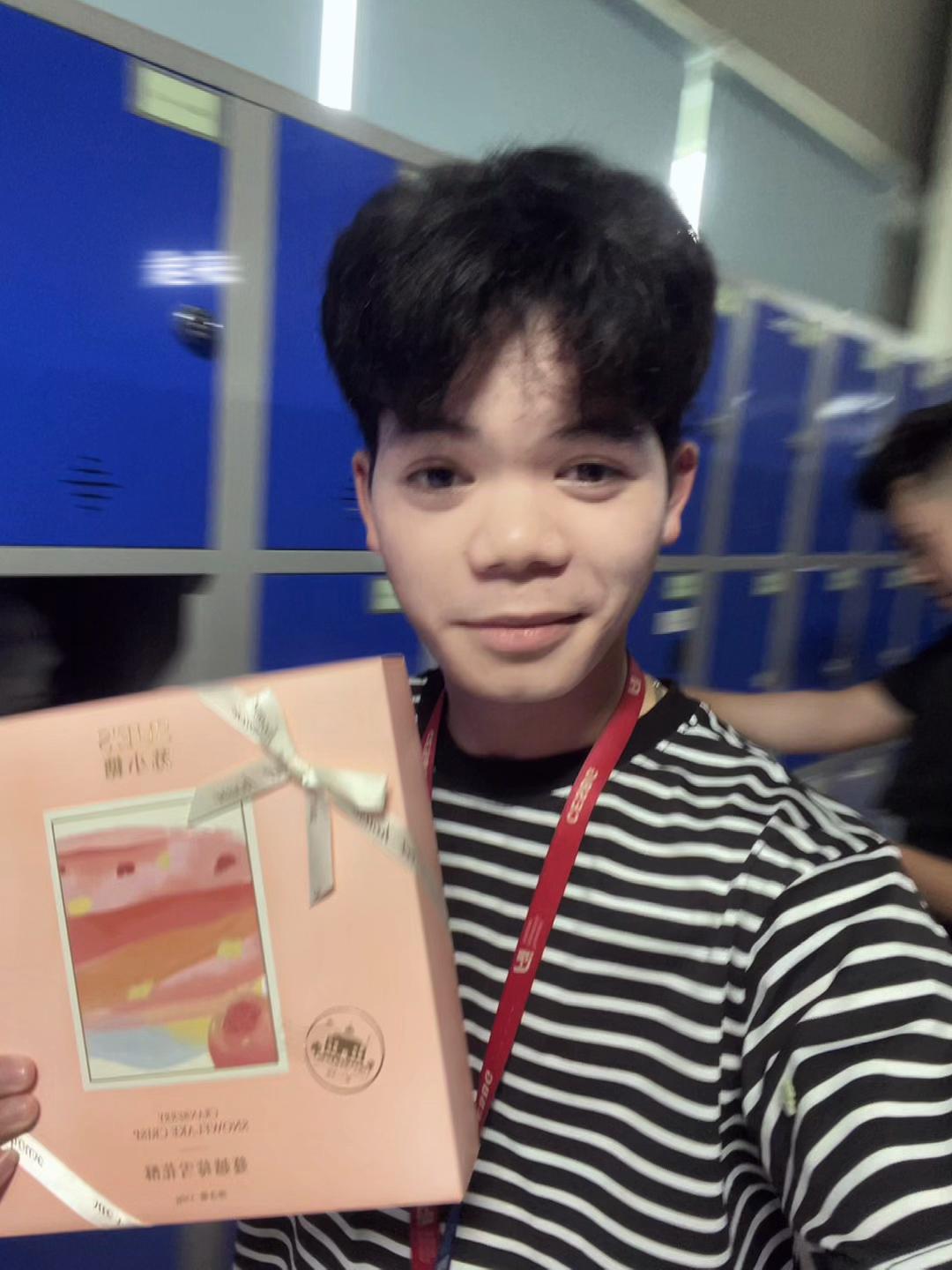 @Kh&aacute;nh Dii 🇻🇳 谭庆唯🇨🇳