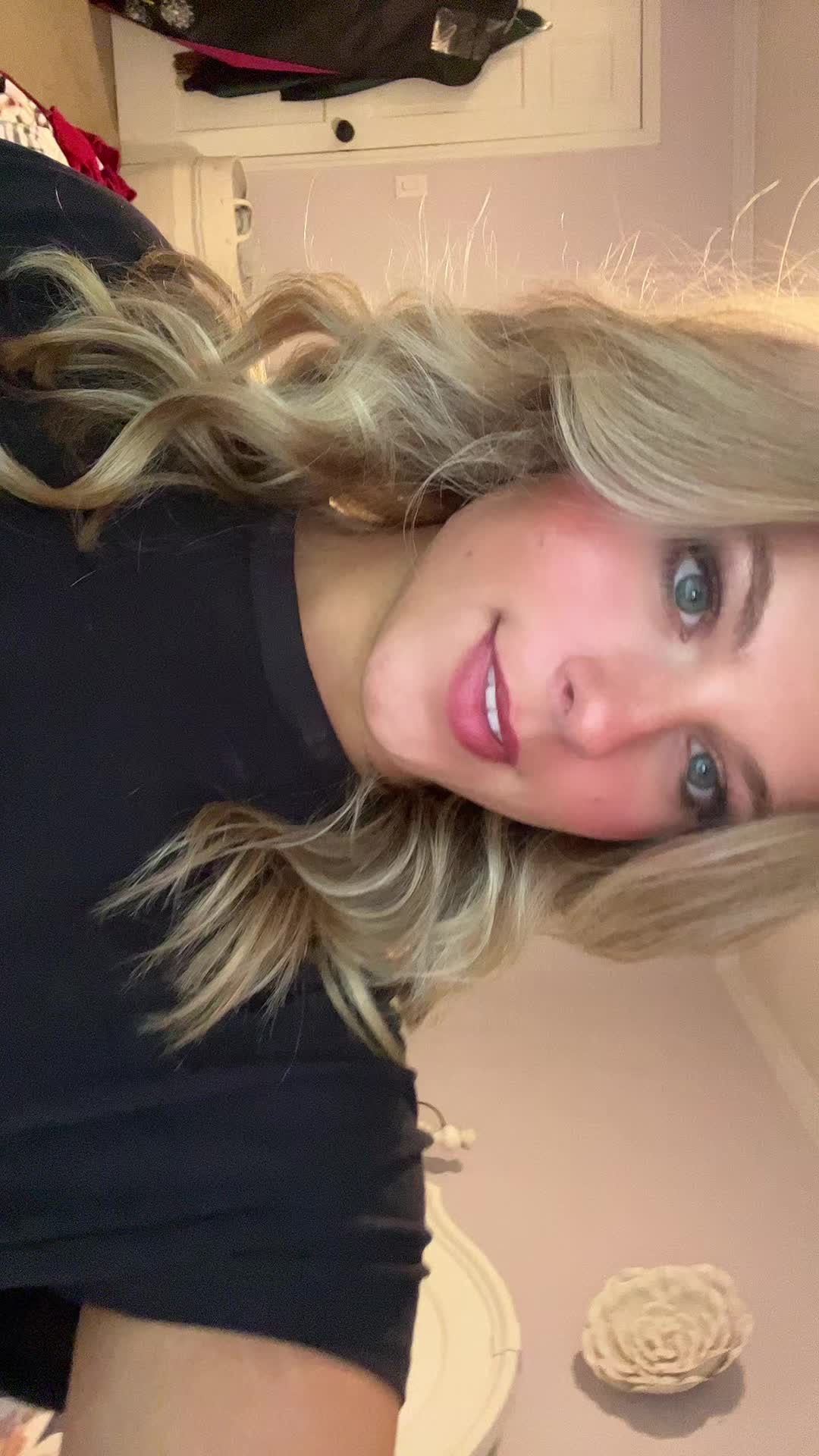 @averyhill24
