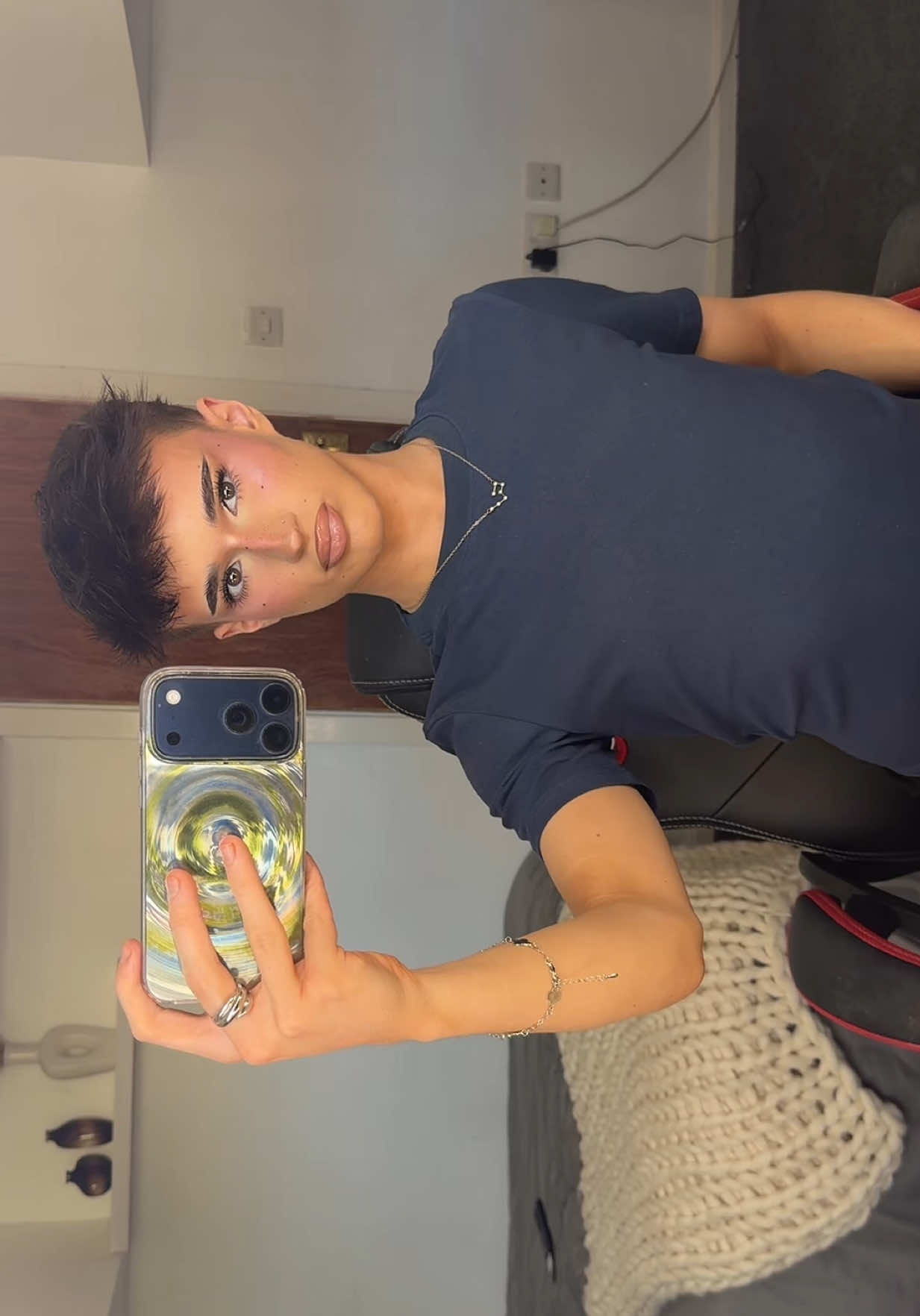 @𝐿 𝐸 𝒪  🐆