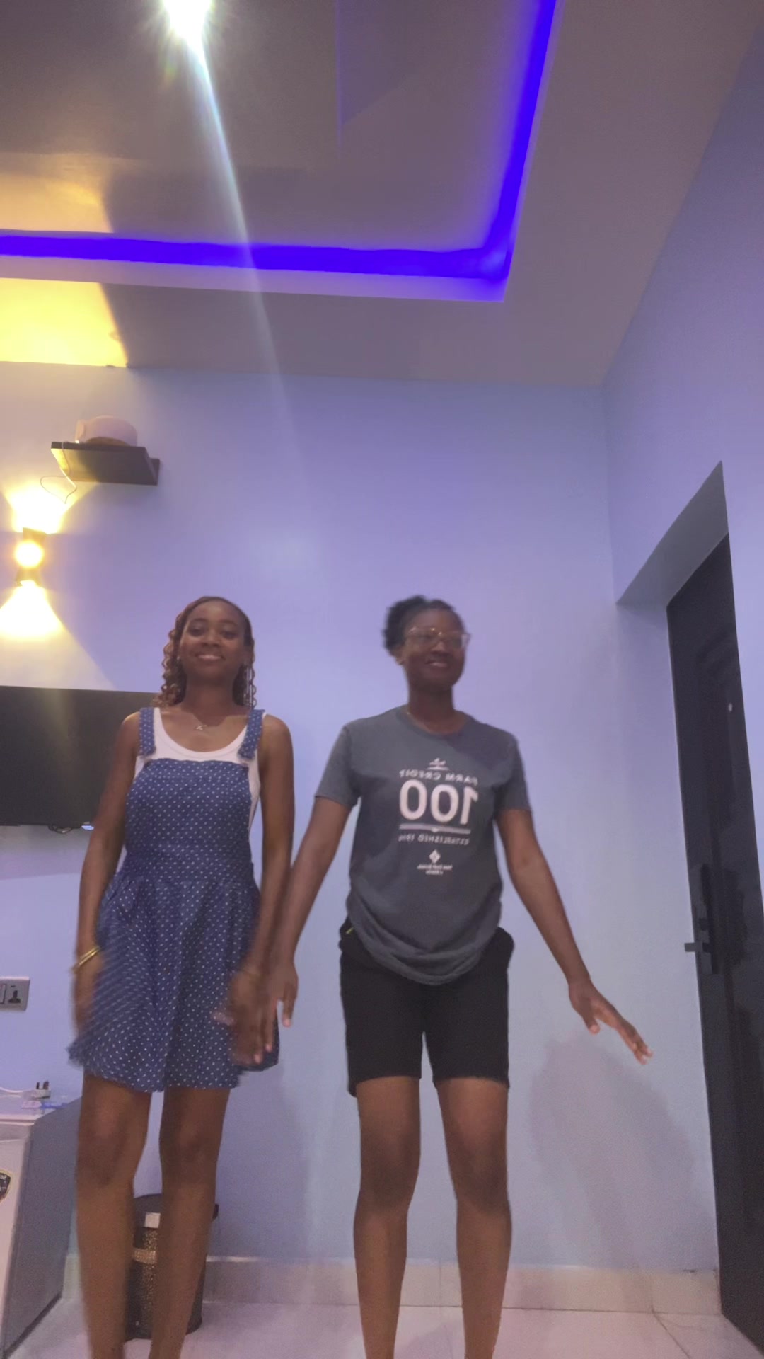 @Rejoice In Motion🚶🏻&zwj;♀️