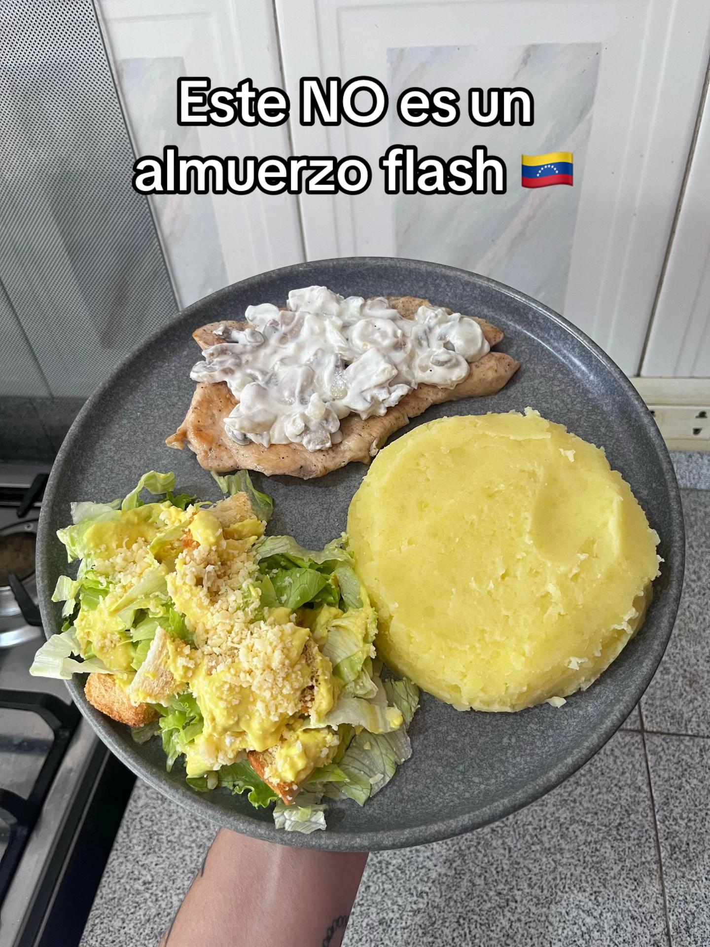 @𝑀𝑎𝑟𝑖𝑎 𝐹𝑒𝑟𝑛𝑎𝑛𝑑𝑎
