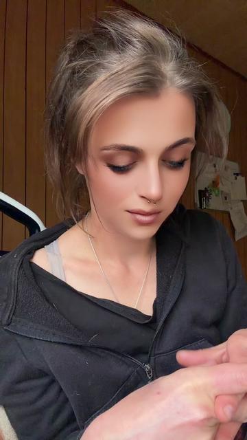 @Schildmaid-Svenja⚔️🐺🖤