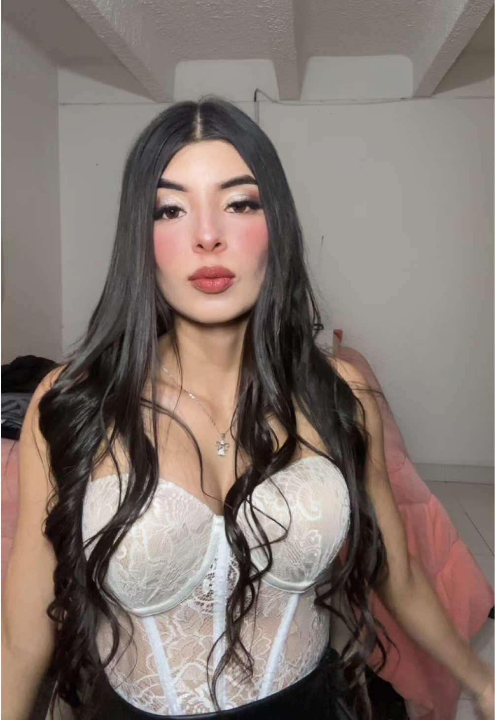 @𝒟𝒾𝓃𝒶🦦