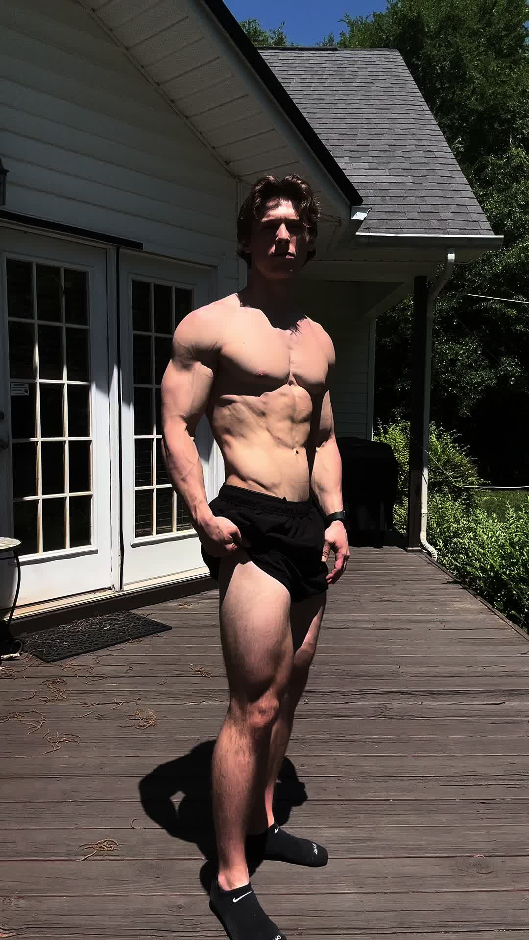 @EvanHamiIton